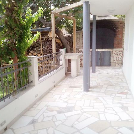 Pavlic 2 Apartman Omiš Kültér fotó