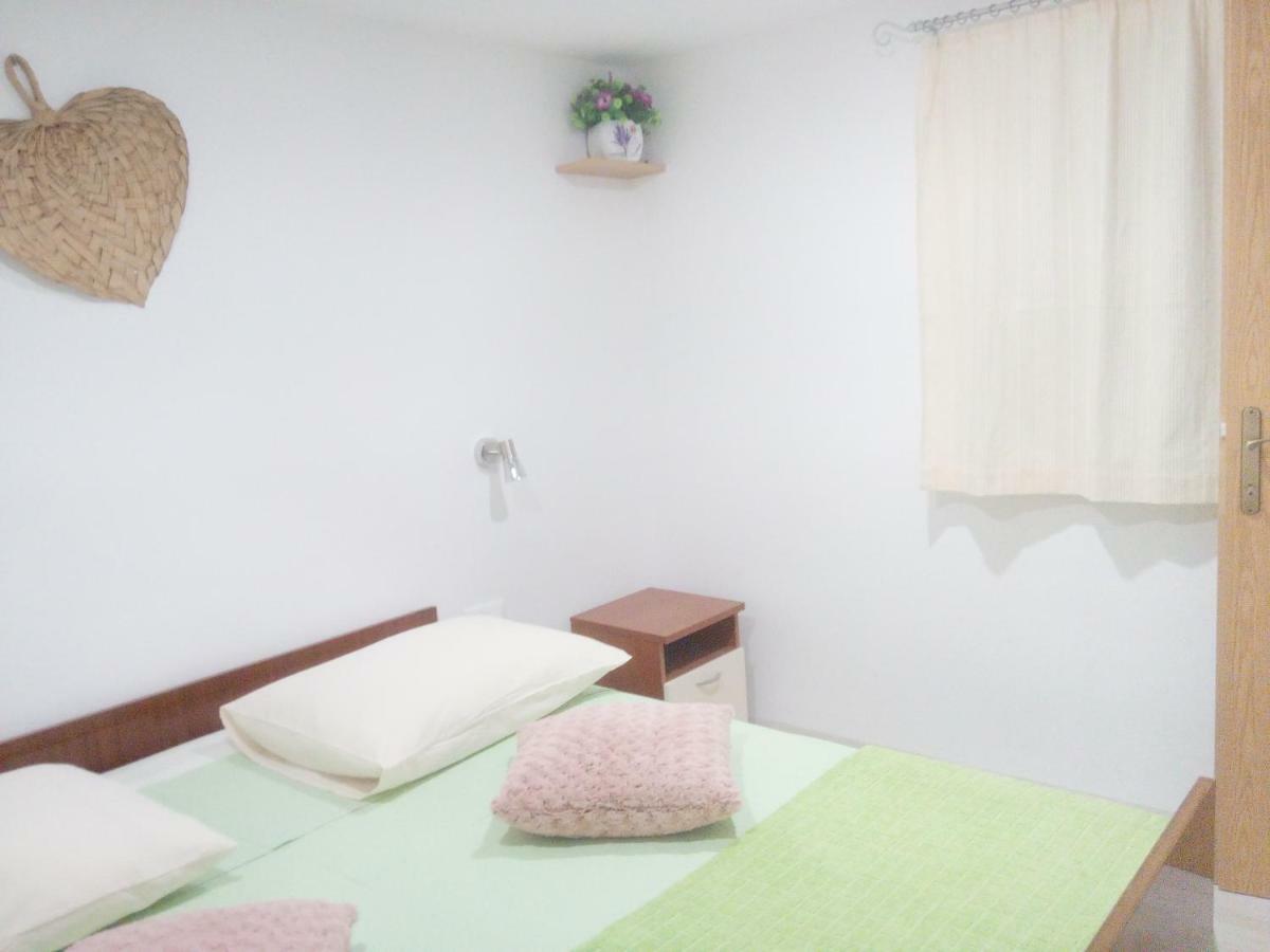 Pavlic 2 Apartman Omiš Kültér fotó