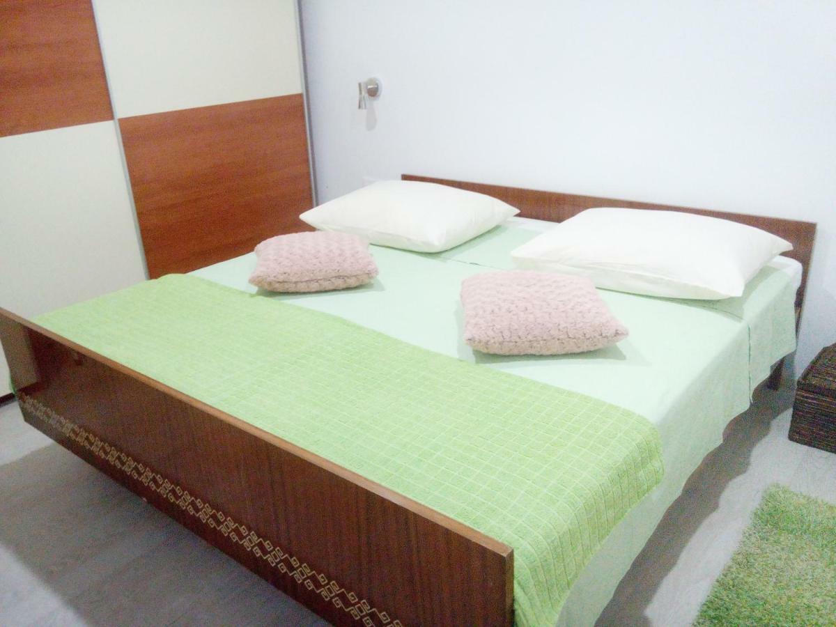 Pavlic 2 Apartman Omiš Kültér fotó