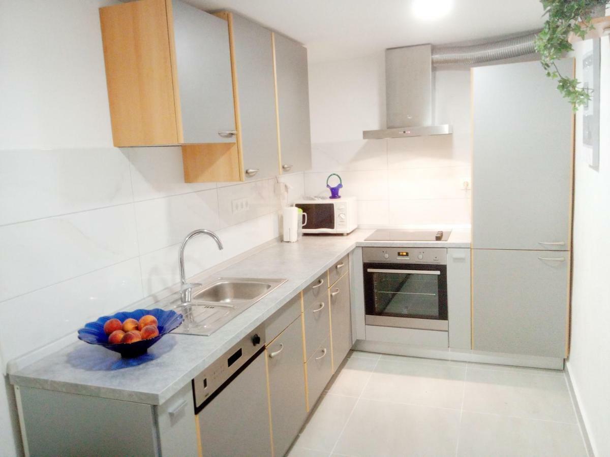 Pavlic 2 Apartman Omiš Kültér fotó